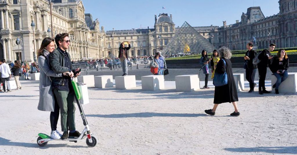 Trottinette electrique Louvre