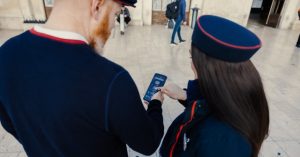 Smartphones Crossrail pour les agents d'escale et les contrôleurs de SNCF Voyageurs